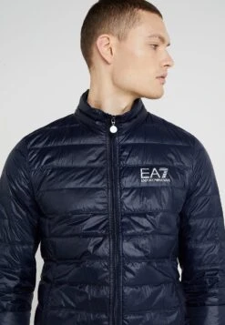 EA7 Emporio Armani Gewatteerde Jas - Dark Blue -Jack and Jones Verkoopwinkel e73dcb20a167453388e88ebca2ab5bd1