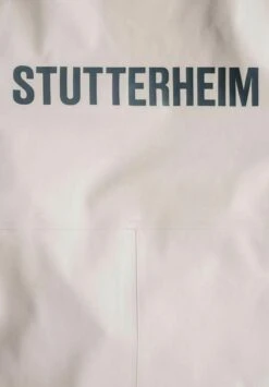 Stutterheim Stockholm Long Print - Regenjas - Light Sand -Jack and Jones Verkoopwinkel e84e81d8a68e4e71aca554e0ea6dc1e8