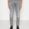 Hugo Relaxed Fit Jeans - Silver 2 Hugo Relaxed Fit Jeans - Silver -Jack and Jones Verkoopwinkel e98e379b274e4f7e93eaaec18138e2df