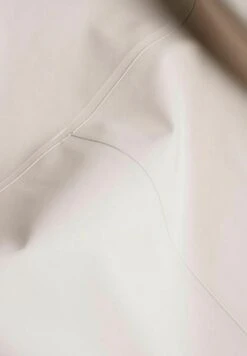 Stutterheim Stockholm Long Print - Regenjas - Light Sand -Jack and Jones Verkoopwinkel ec601adab6f641b9826ac2130ef09cc5