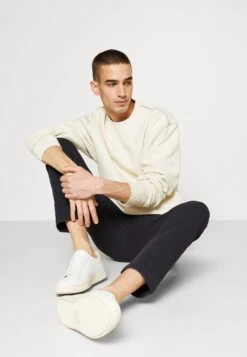 Dockers Smart Flex Tapered - Chino - Navy 12 Dockers Smart Flex Tapered - Chino - Navy -Jack and Jones Verkoopwinkel eca0b98be0c54bad87a303aac37c3563