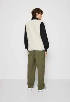 Jack & Jones Jjpower Bodywarmer - Bodywarmer - Moonbeam 9 Jack & Jones Jjpower Bodywarmer - Bodywarmer - Moonbeam -Jack and Jones Verkoopwinkel ece3e938f2ae4217b445cb8cfc6da6fa