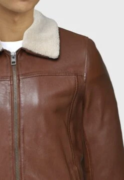 Oakwood Trader Removable Collar - Leren Jas - Chestnut -Jack and Jones Verkoopwinkel ed25144c3464495b8fea8e189149bbb3