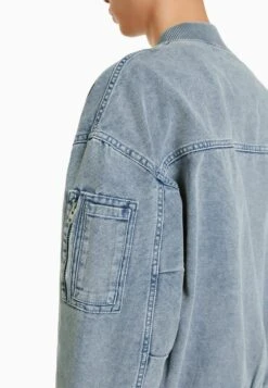 BERSHKA Spijkerjas - Blue -Jack and Jones Verkoopwinkel f1201829c9e84b27823a458921949f52