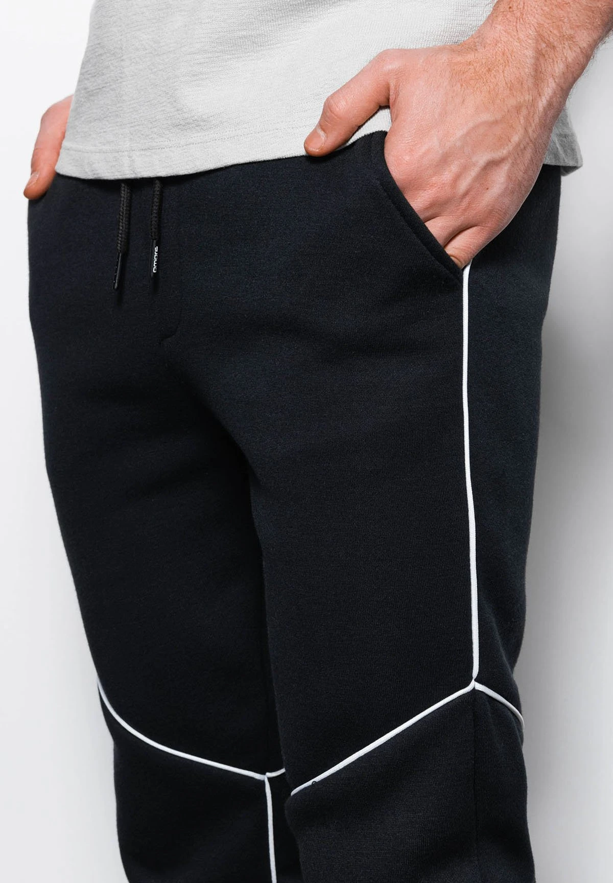 Joggers Om-Pask - Trainingsbroek - Black 6 Joggers Om-Pask - Trainingsbroek - Black - Afbeelding 4