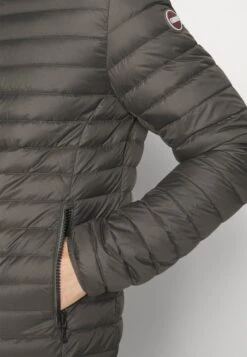 Colmar Originals Gewatteerde Jas - Vulcan Black -Jack and Jones Verkoopwinkel f1c42cd7029940468d82184c1d667a50