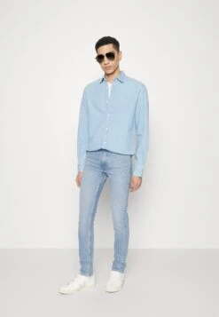 Dr. Denim Clark - Jeans Tapered Fit - Rubble Light -Jack and Jones Verkoopwinkel f46c19c6c3d549c69f8612d3361266f3