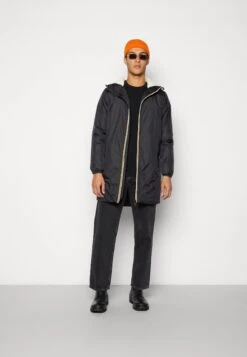 K-Way Le Vrai 3.0 Eiffel Orsetto Unisex - Regenjas - Black Pure -Jack and Jones Verkoopwinkel f5fa672bef0043d790e7e163e7b85d11