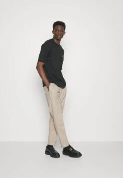 NN07 Fritz- Broek - Beige -Jack and Jones Verkoopwinkel f7e19a14f0394649adf8ec6883ad737b