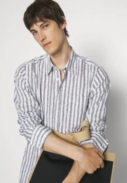 Boss Relegant - Overhemd - White -Jack and Jones Verkoopwinkel f884fd4e886448f6a42a8cc2af88a98d