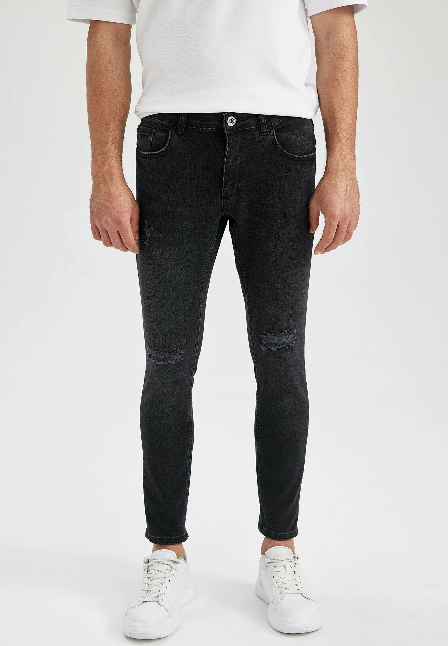 DeFacto Comfort Fit - Slim Fit Jeans - Black 3 DeFacto Comfort Fit - Slim Fit Jeans - Black