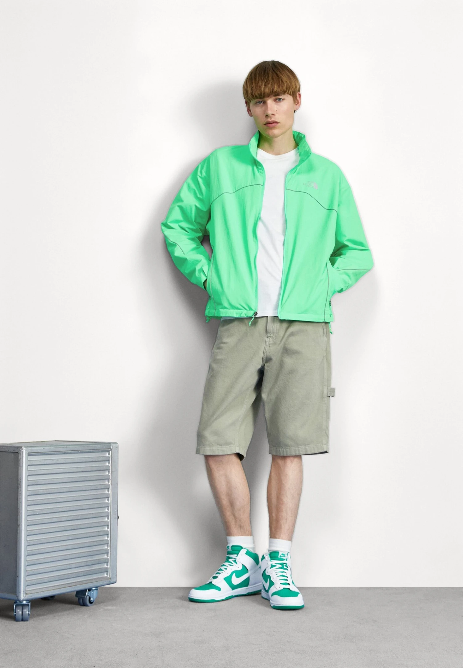 The North Face Tek Piping Wind Jacket - Windjack - Chlorophyll Green 4 The North Face Tek Piping Wind Jacket - Windjack - Chlorophyll Green - Afbeelding 2