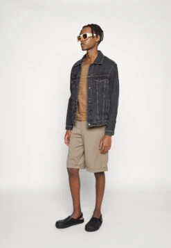 Trucker - Spijkerjas - Black -Jack and Jones Verkoopwinkel fbd85d815ca74ab1bcf1f0cc89520c23