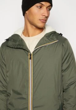 K-Way Le Vrai 3.0 Eiffel Orsetto Unisex - Regenjas - Green Blackish -Jack and Jones Verkoopwinkel fc0a5217edec433784412cfdfa477dd2