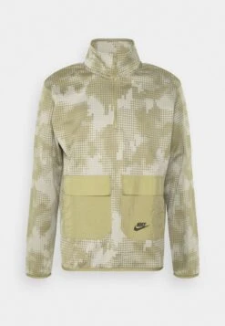 Nike Sportswear Windjack - Neutral Olive/Light Iron Ore/Black 18 Nike Sportswear Windjack - Neutral Olive/Light Iron Ore/Black -Jack and Jones Verkoopwinkel ff1df8008dfd414f8d1ce73722ecb398